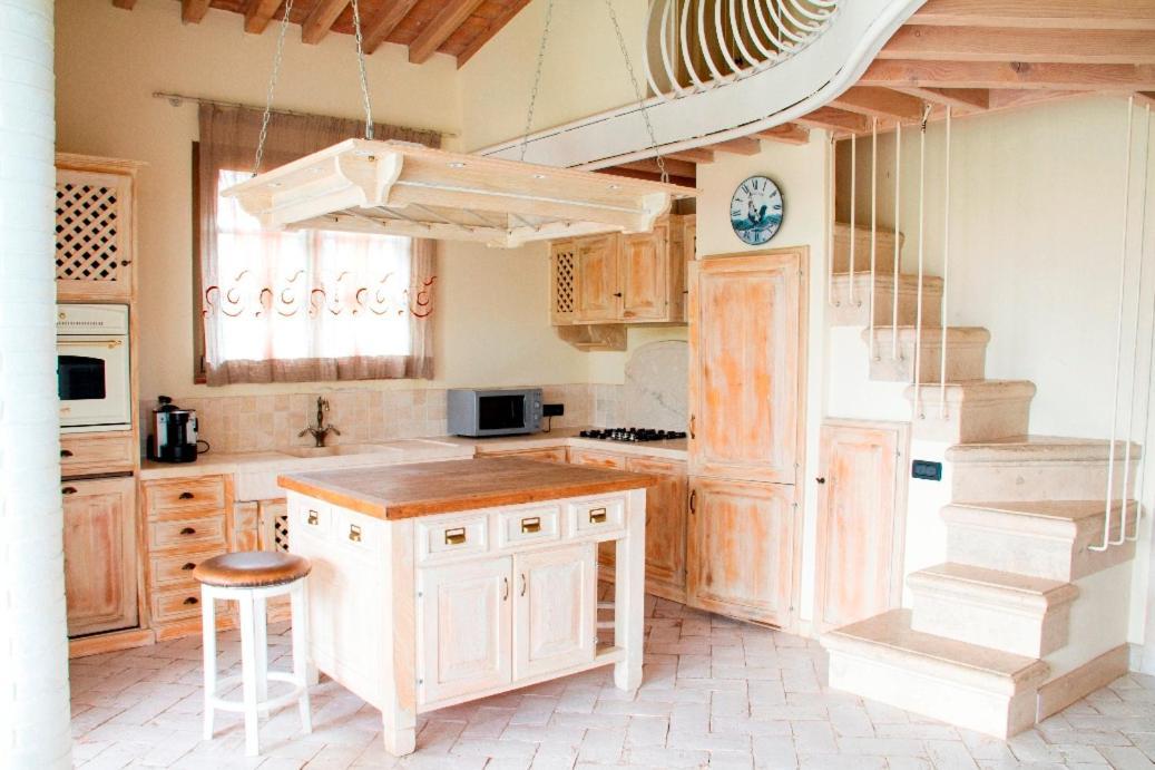 סוברטו Agriturismo Gualdo Del Re מראה חיצוני תמונה