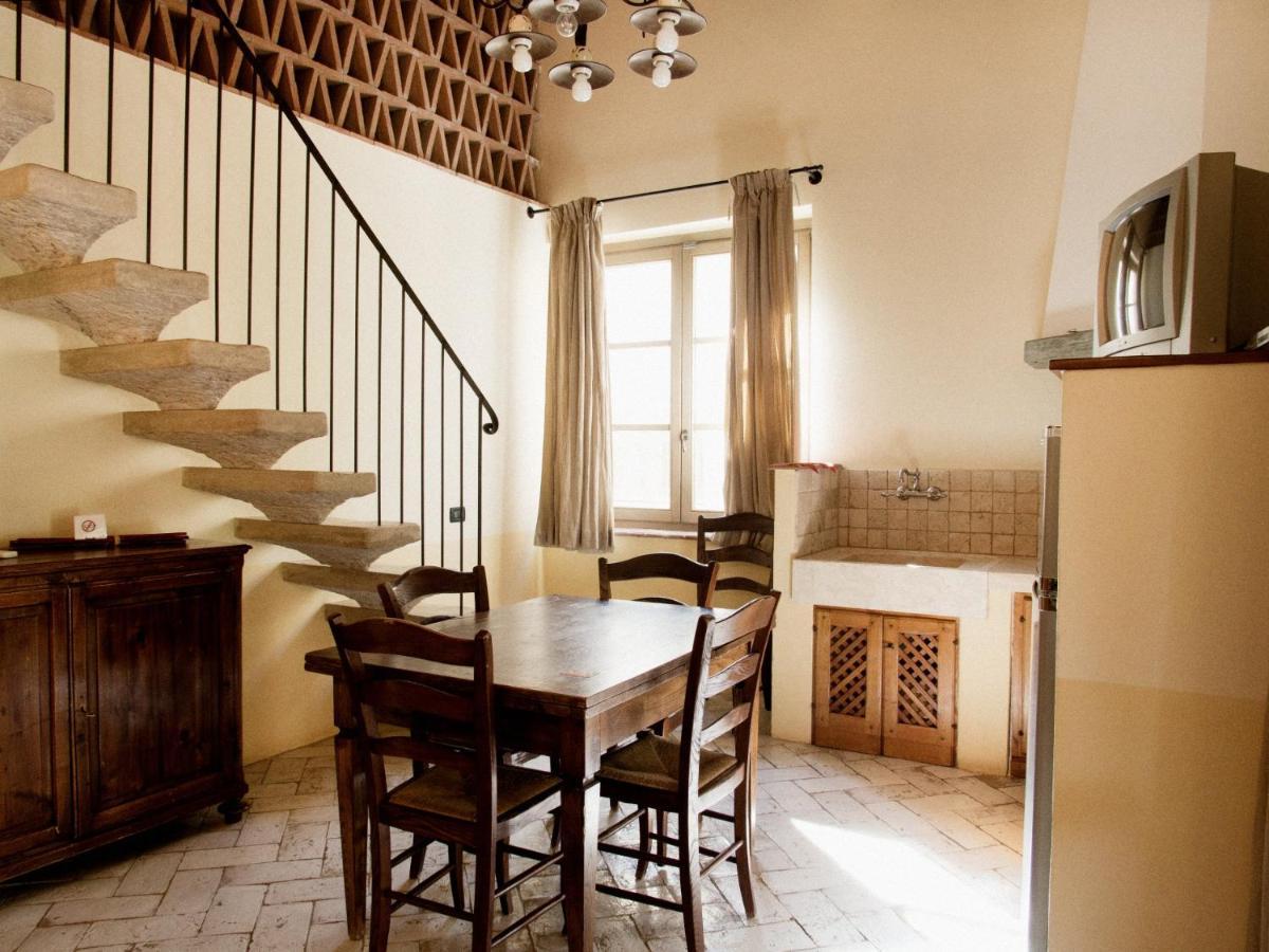 סוברטו Agriturismo Gualdo Del Re מראה חיצוני תמונה