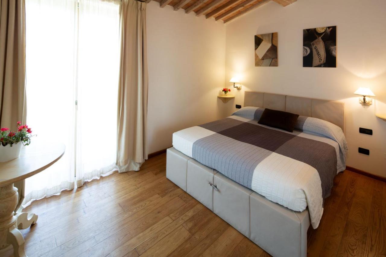סוברטו Agriturismo Gualdo Del Re מראה חיצוני תמונה