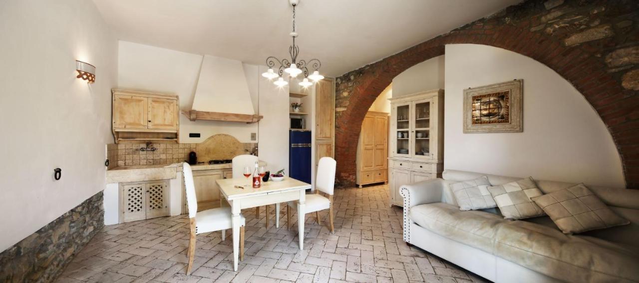 סוברטו Agriturismo Gualdo Del Re מראה חיצוני תמונה