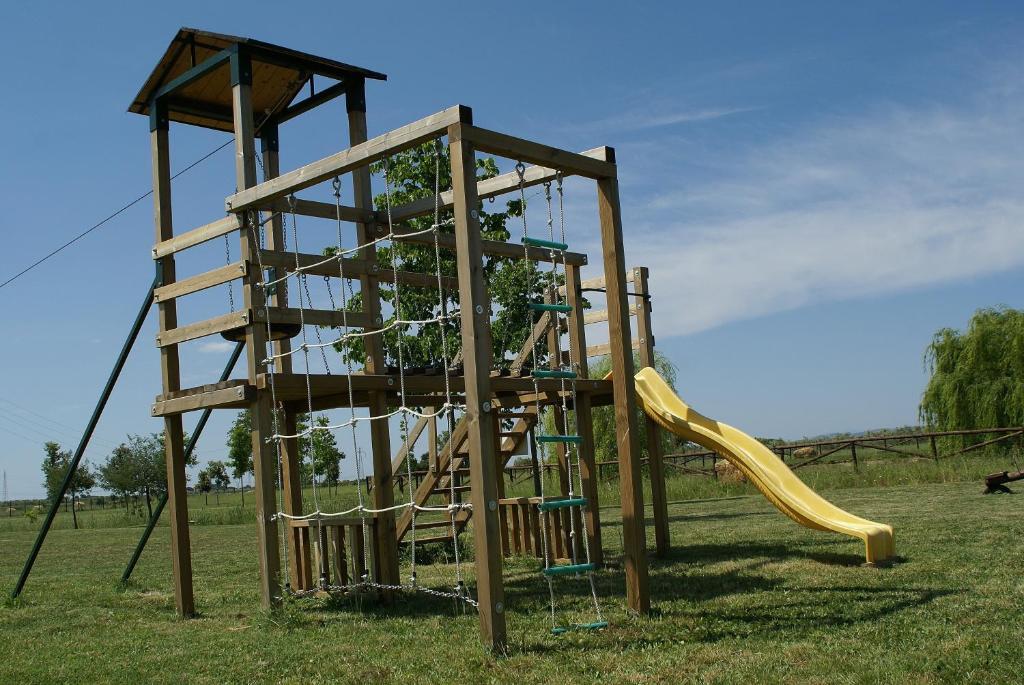 סוברטו Agriturismo Gualdo Del Re מראה חיצוני תמונה