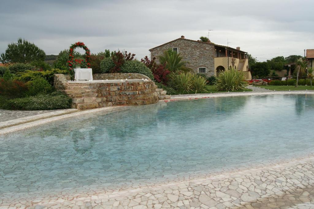 סוברטו Agriturismo Gualdo Del Re מראה חיצוני תמונה