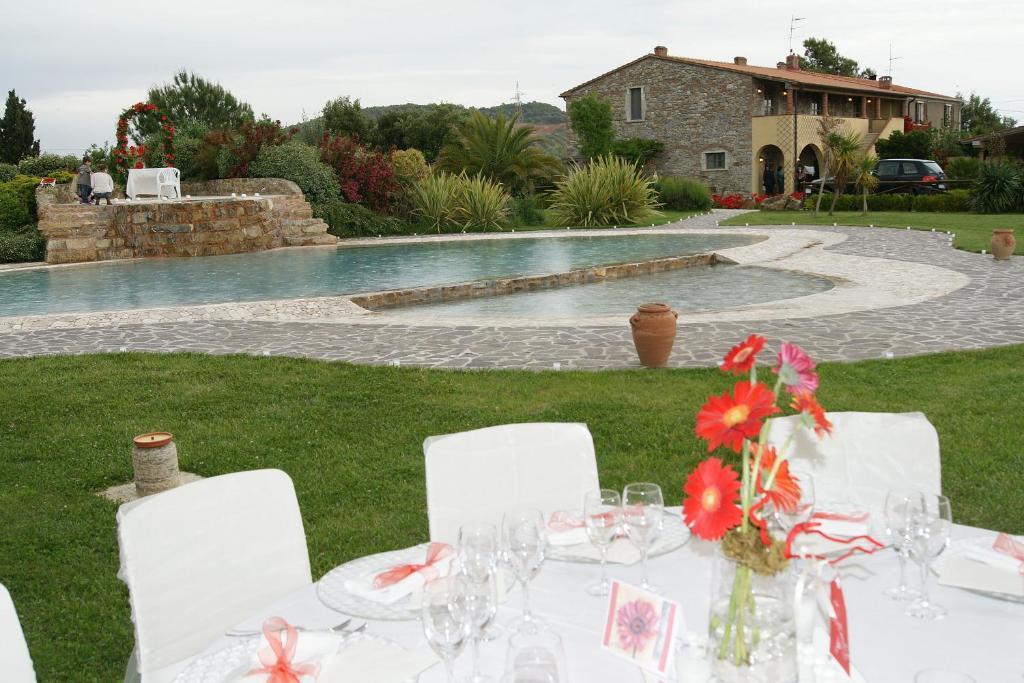 סוברטו Agriturismo Gualdo Del Re מראה חיצוני תמונה