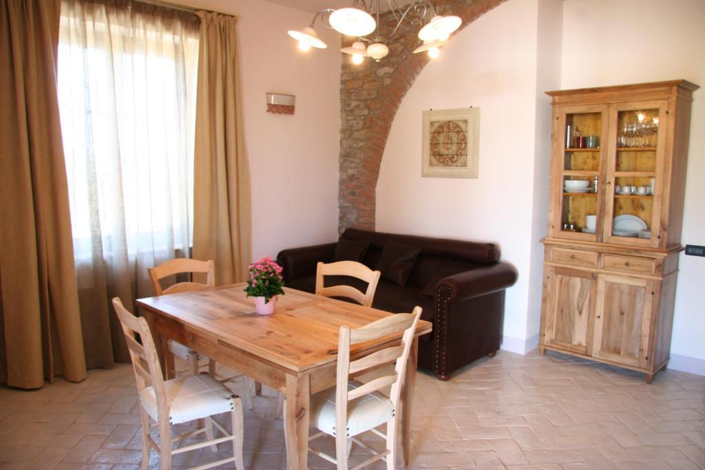 סוברטו Agriturismo Gualdo Del Re חדר תמונה