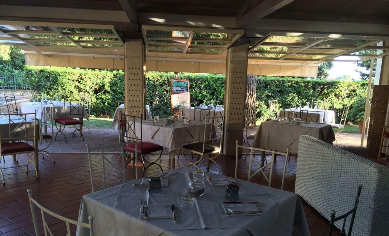 סוברטו Agriturismo Gualdo Del Re מראה חיצוני תמונה